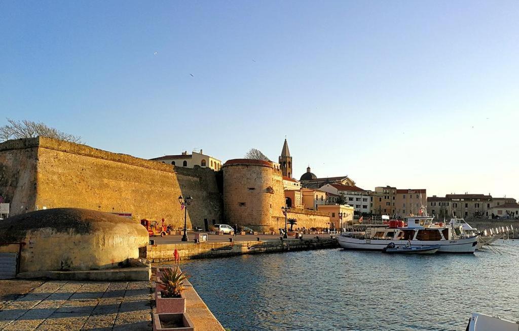 Al 32 Y 3 Acomodação com café da manhã Alghero Exterior foto
